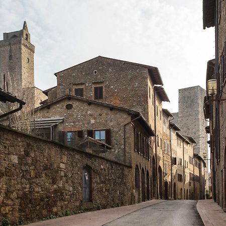 Appartamento Le Palme Con Terrazze In Centro San Gimignano Eksteriør billede