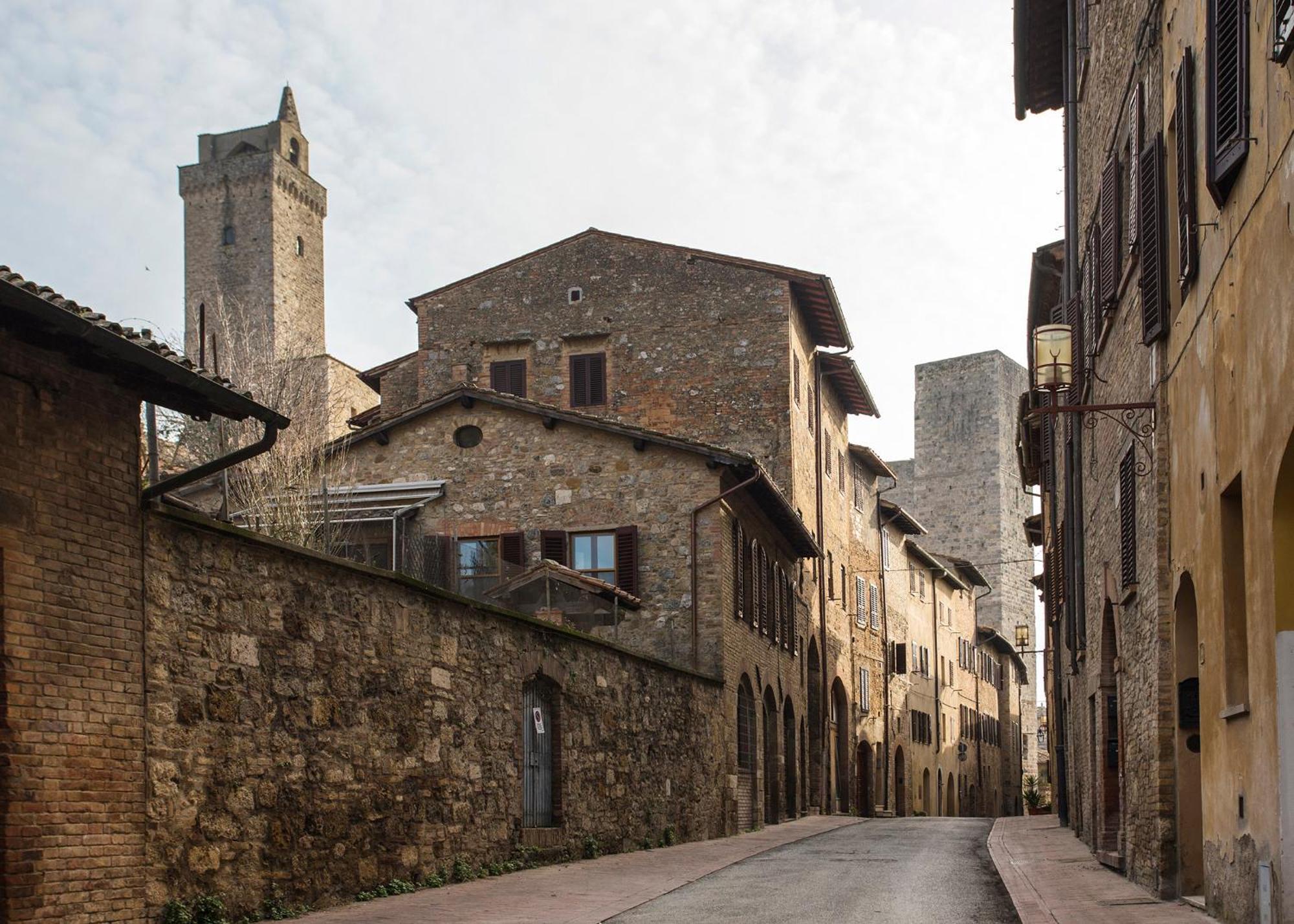 Appartamento Le Palme Con Terrazze In Centro San Gimignano Eksteriør billede